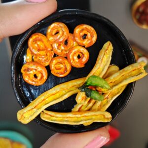 Handmade Jalebi Fafda Plate with Fried Chili Fridge Magnet – Gujarati Festive Snack Miniature