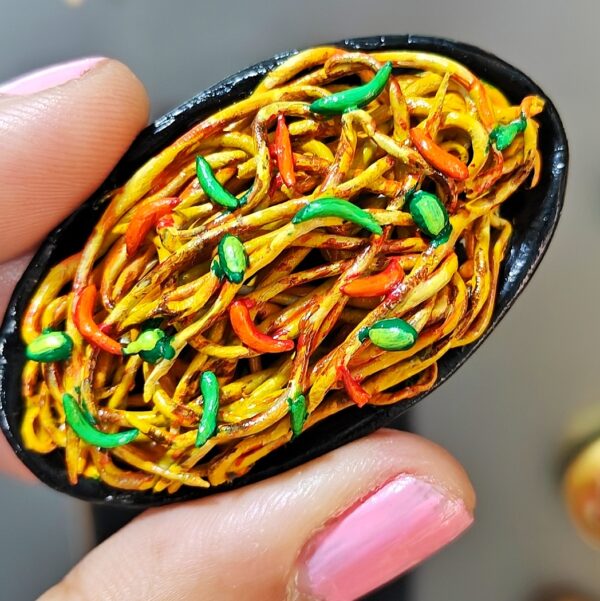 Handmade Chowmein Fridge Magnet – Street-Style Noodles Miniature Kitchen Décor