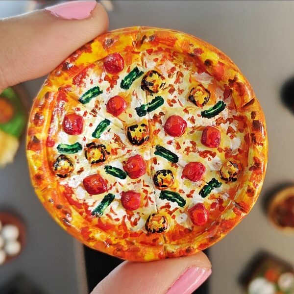 Handmade Paneer, Tomato & Capsicum Pizza Fridge Magnet – Cheesy Miniature Kitchen Décor